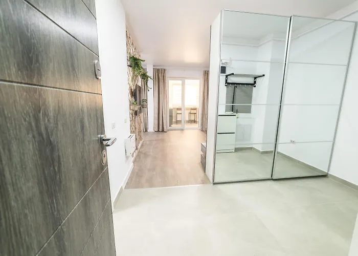 Natural Luxury Studio Central Adress Residence Bucureşti